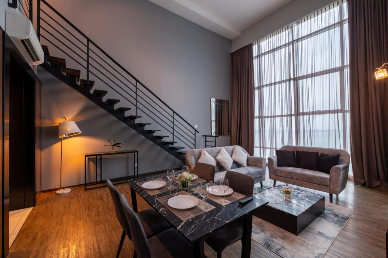 Loft Pano Seaview Suite 2 Bedroom By The Only Bnb Jelutong Esterno foto