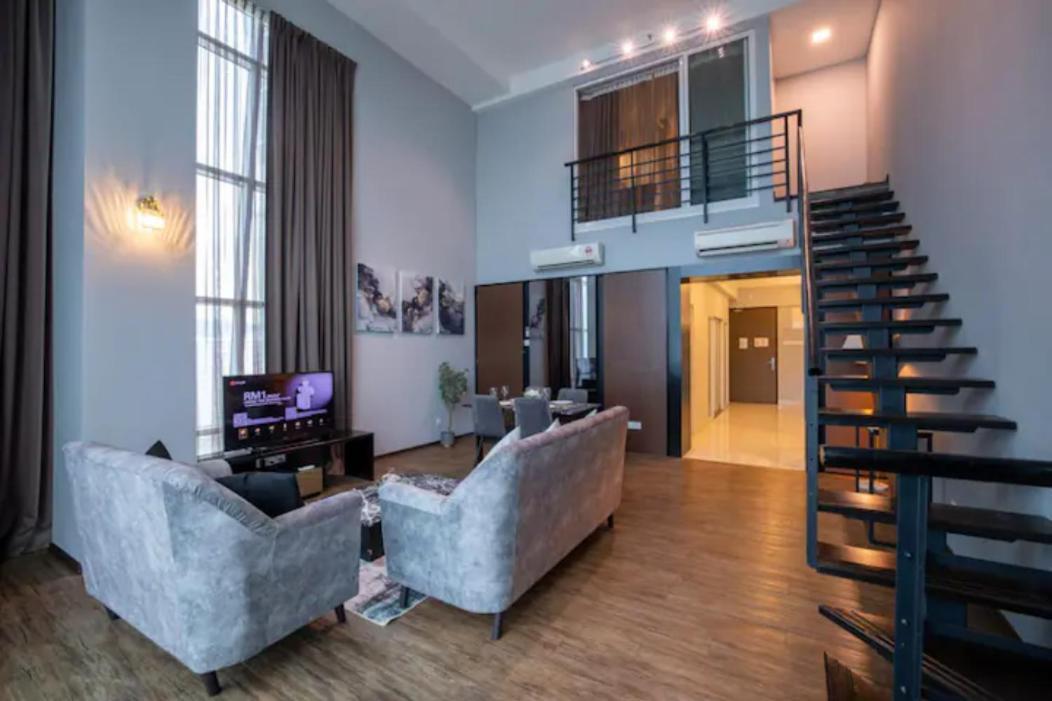 Loft Pano Seaview Suite 2 Bedroom By The Only Bnb Jelutong Esterno foto